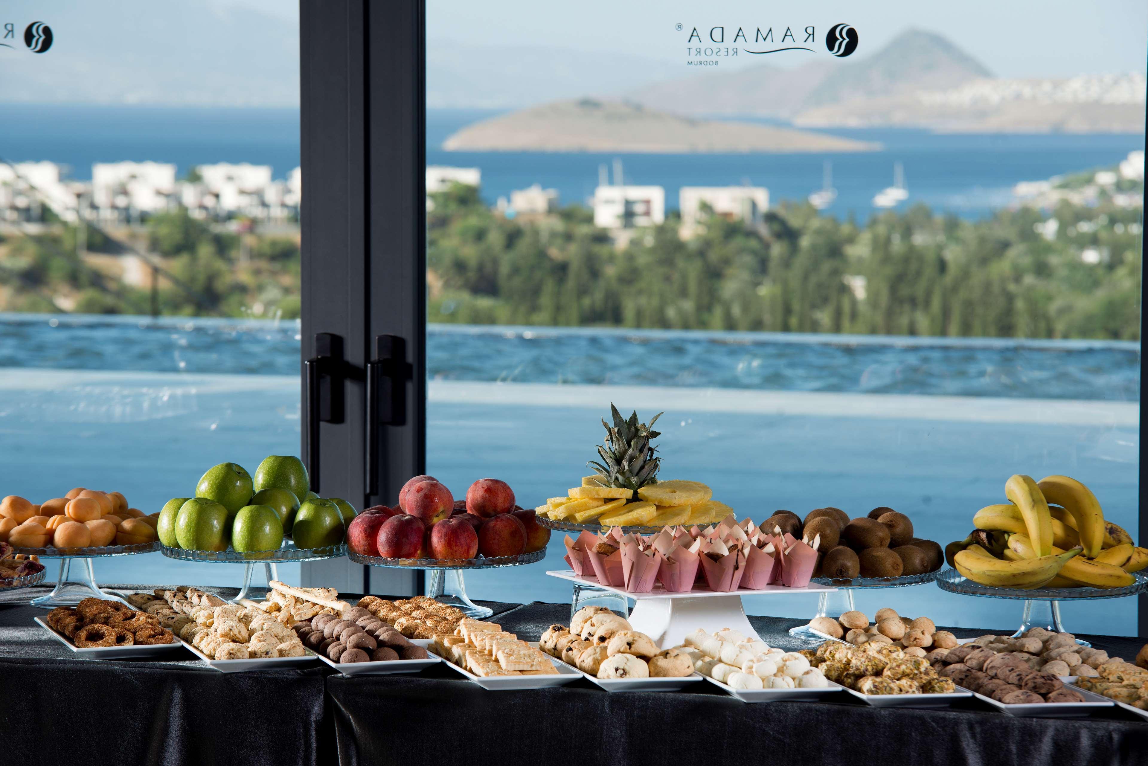 Ramada Resort By Wyndham Bodrum Битез Экстерьер фото