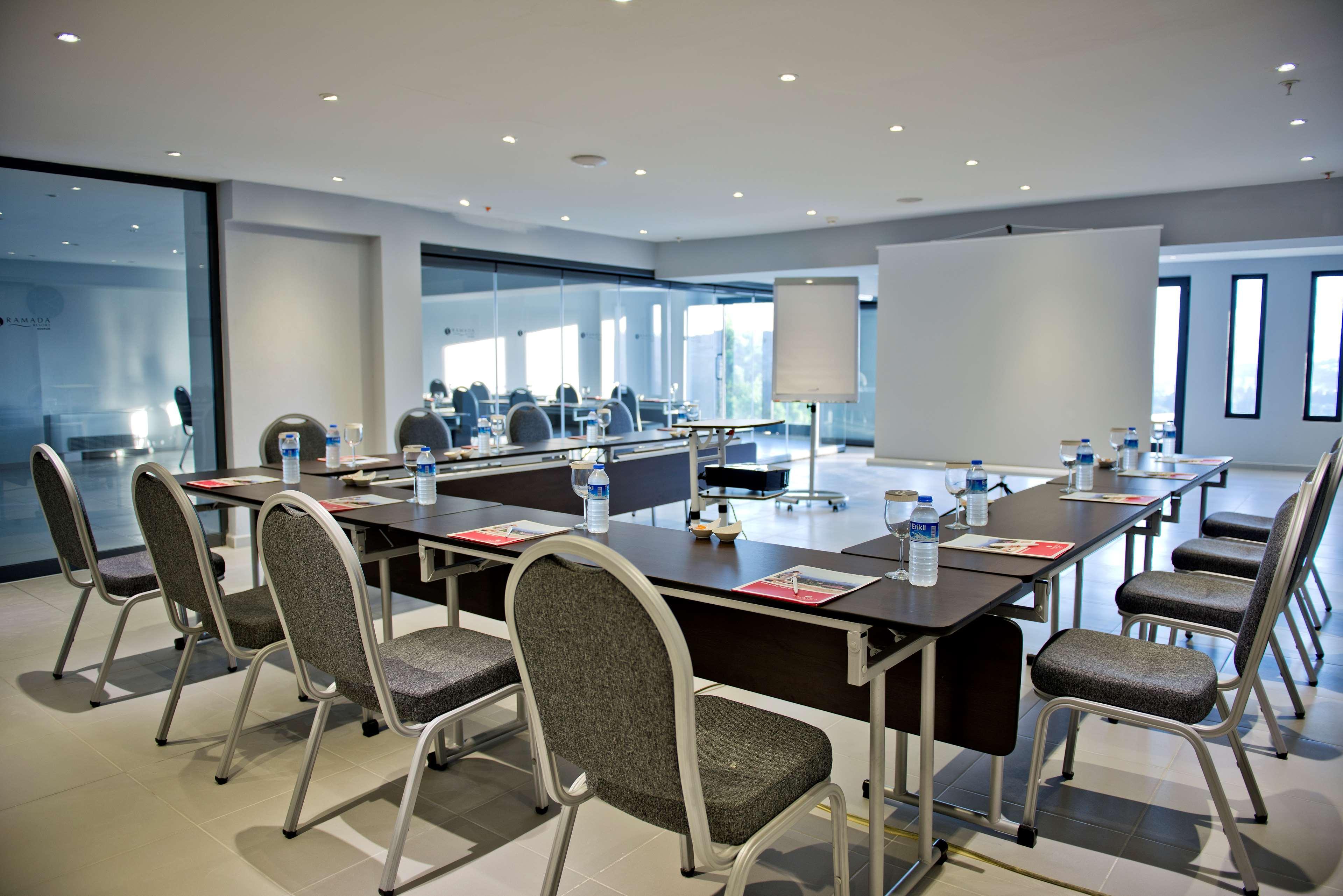 Ramada Resort By Wyndham Bodrum Битез Экстерьер фото